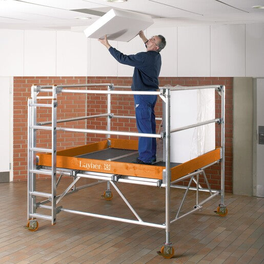 Fahrgerüst Layher Staro Rollbock 7000 - Arbeitshöhe 2,98 m