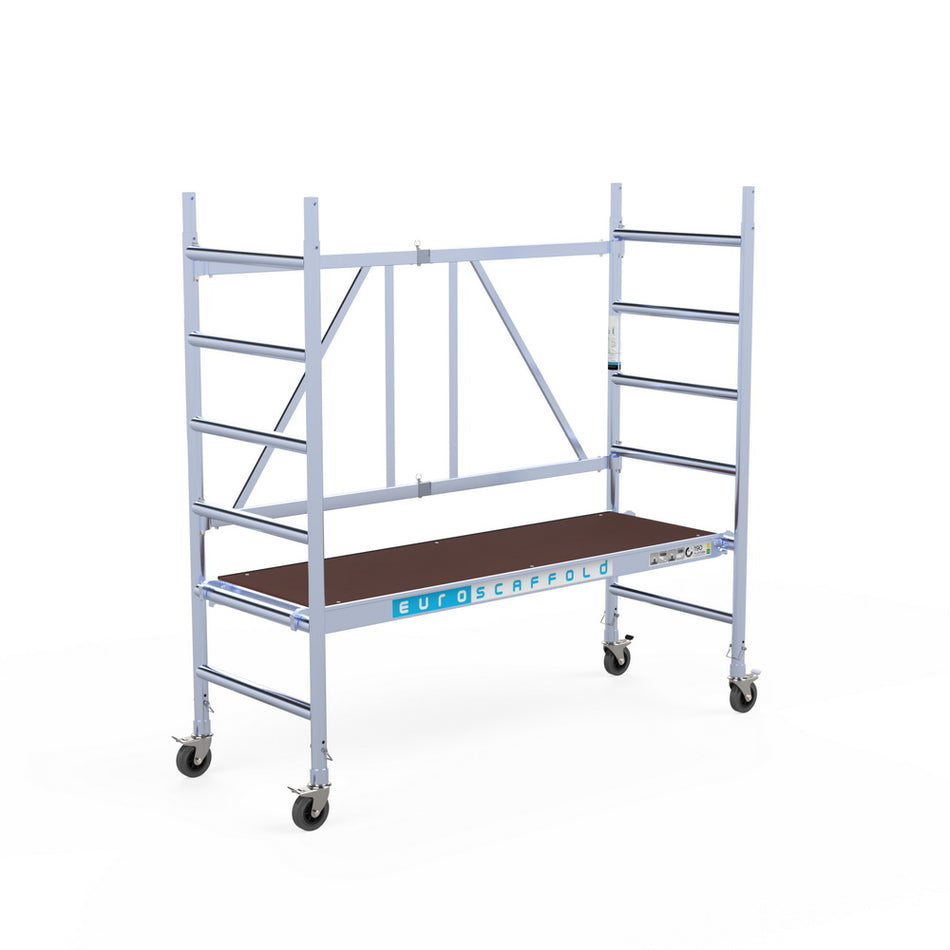 Zimmerfahrgerüst 90x190 – Aluminium-Fahrgerüst für sicheres Arbeiten in Innenräumen